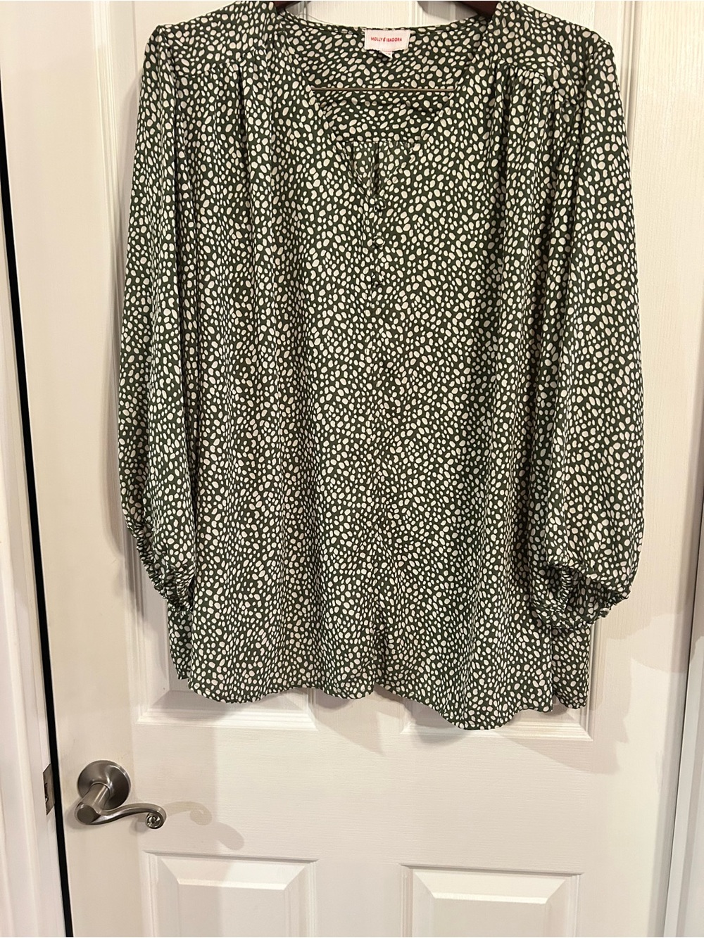 Molly & Isadora 3X Olive and White Printed V-Neck Blouse
